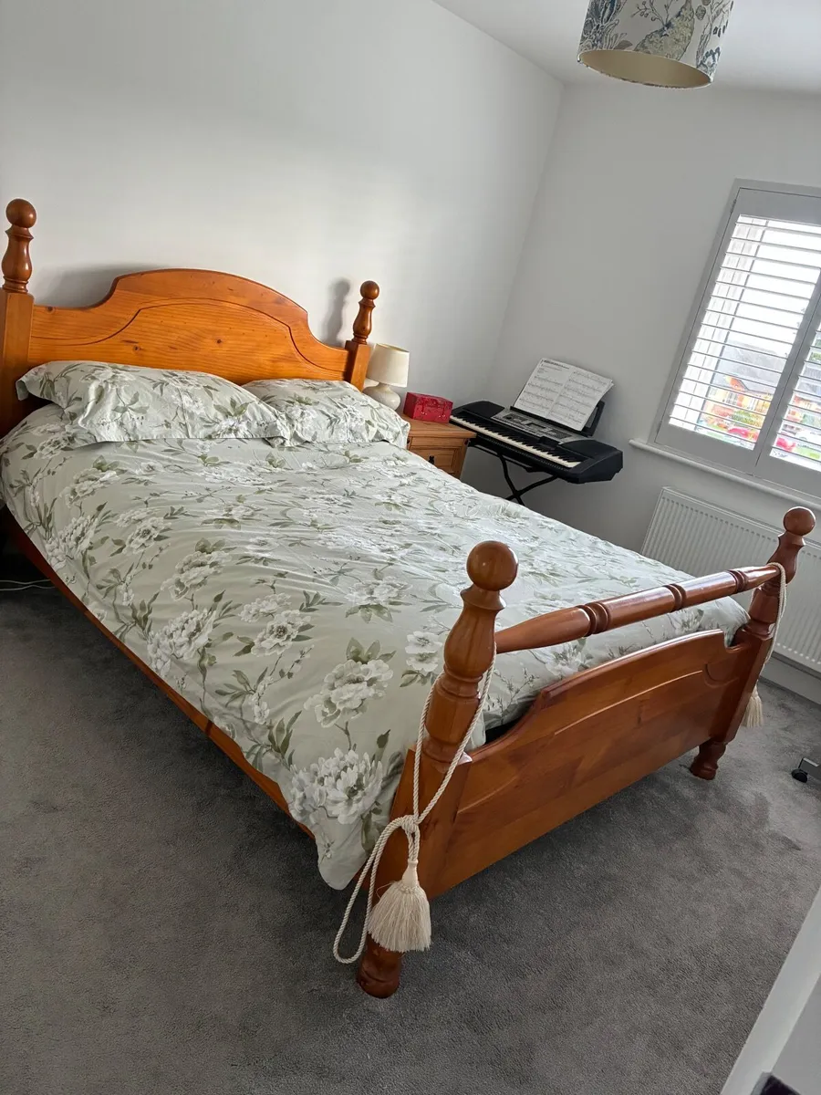 King size bed frame and bedside lockers - Image 4