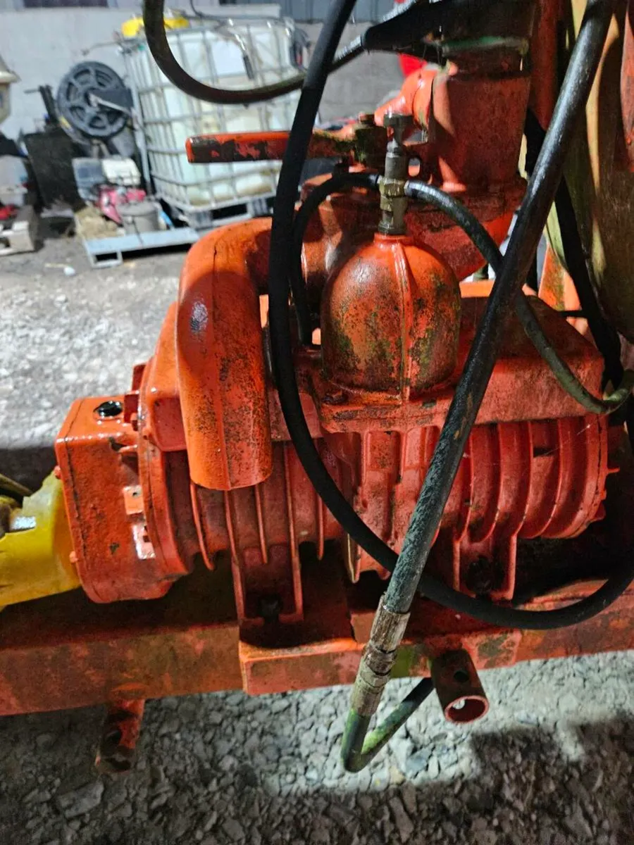 Vacuum  pump s - Image 3