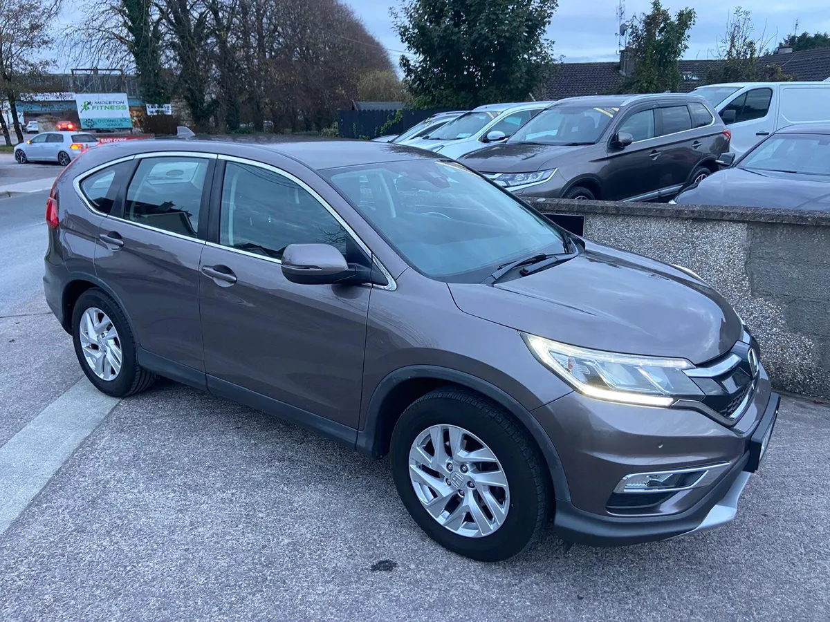 Honda CR-V - Image 1