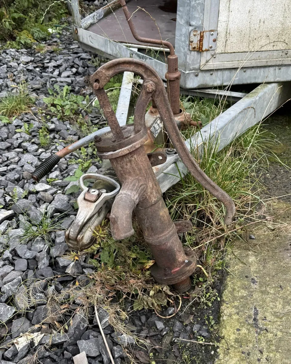 Water pump - Image 1