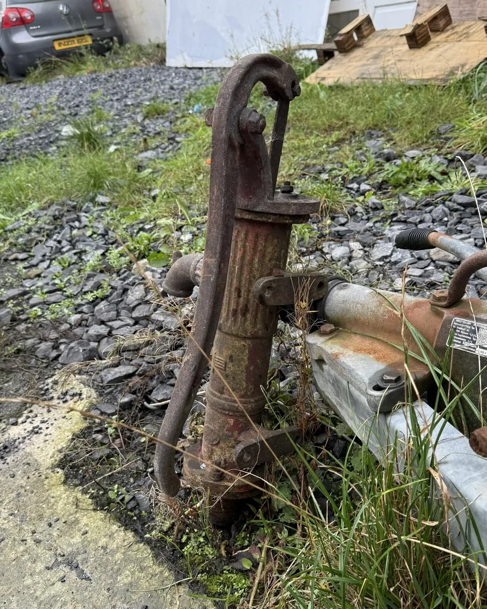 Water pump - Image 2