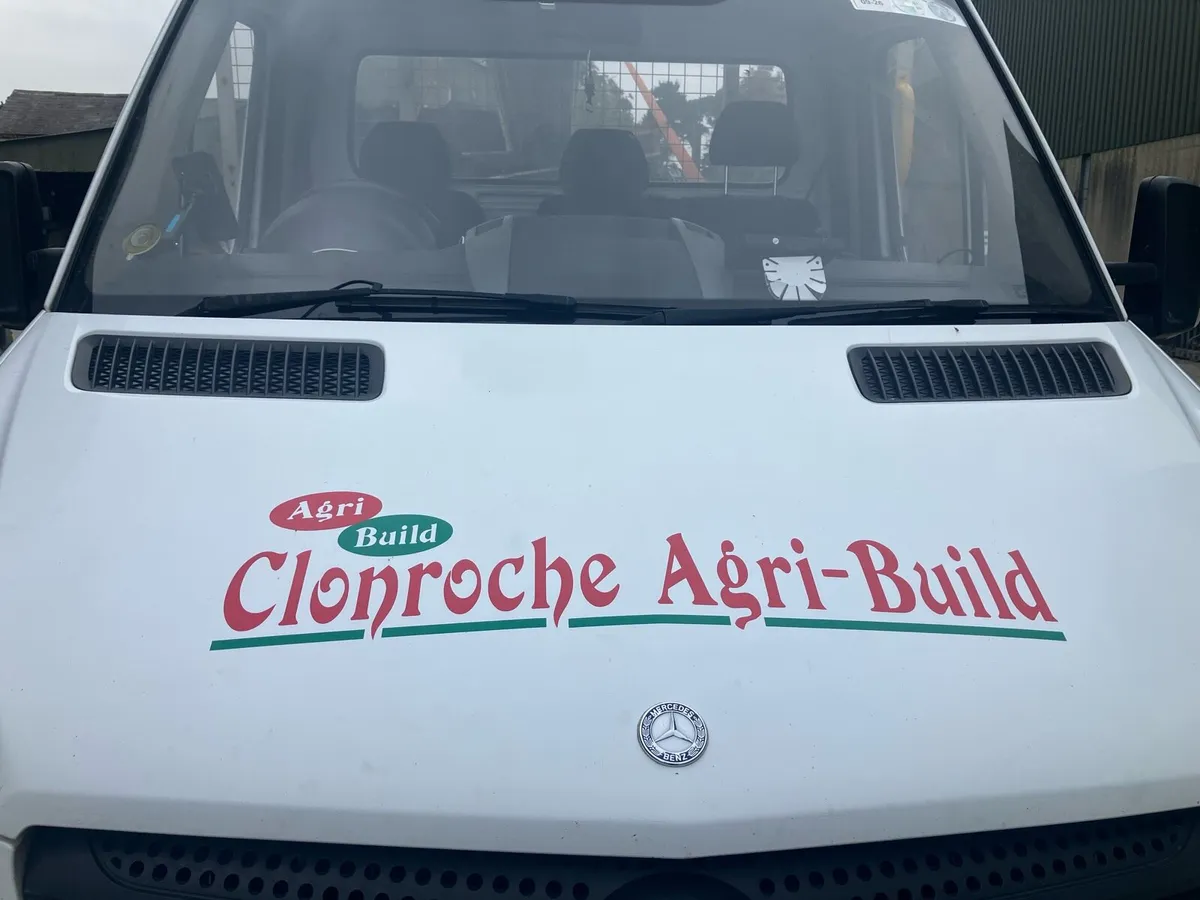 Signs and sign writing etc. - Image 3