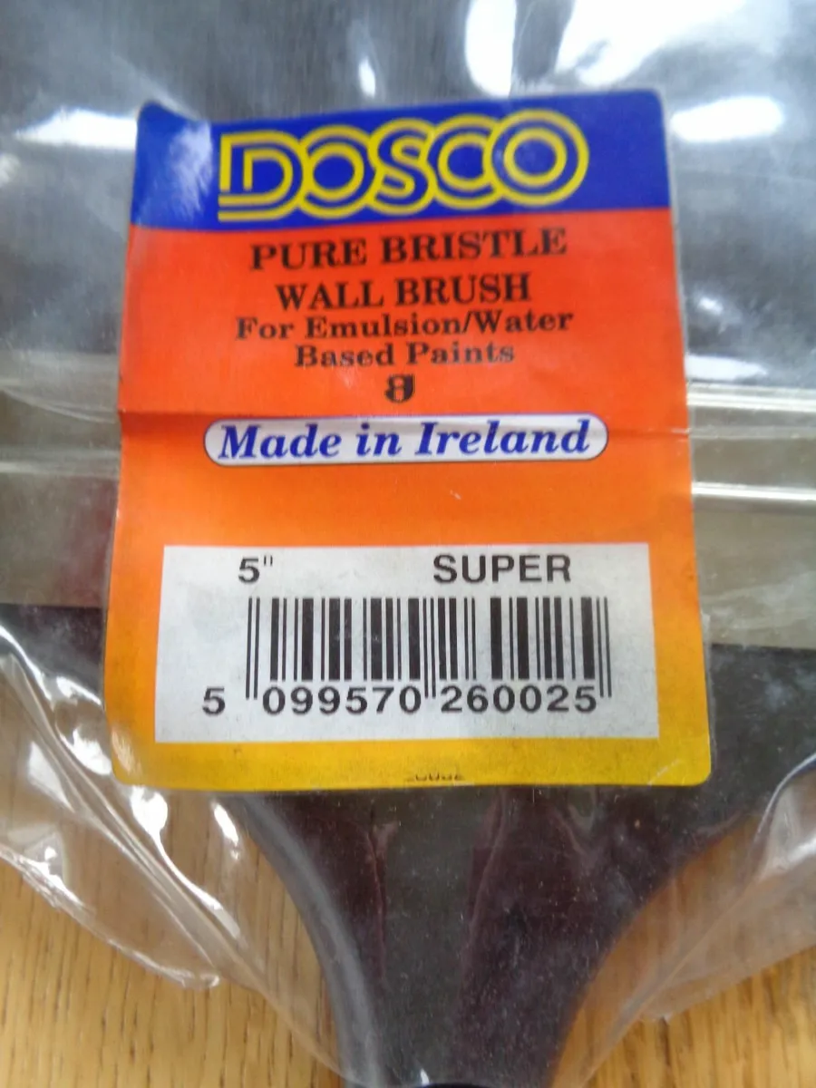 Dosco 5" Pure Bristle Wall Brushes x 2 for Sale - Image 3