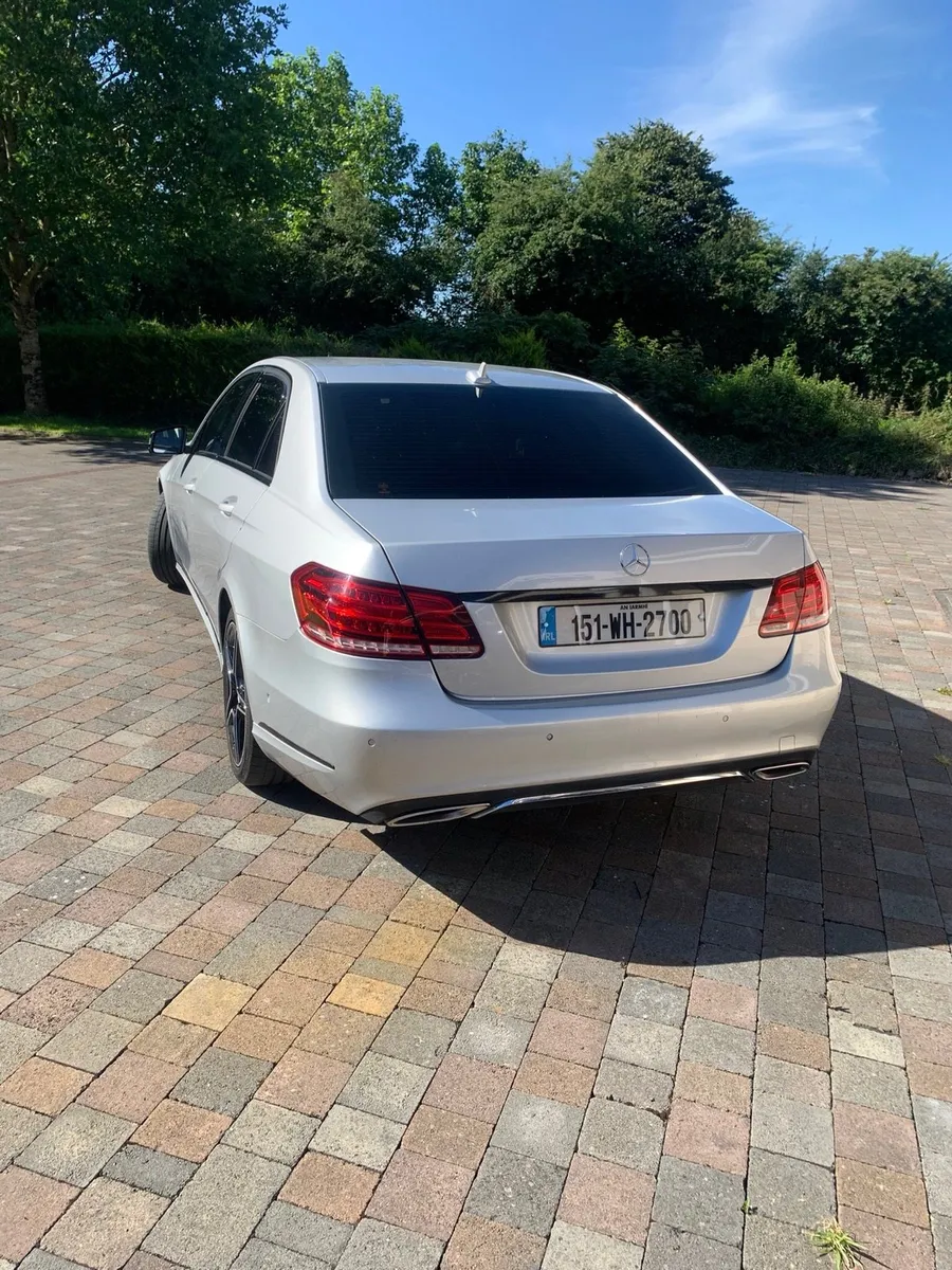 Mercedes Benz SE 220 auto 2015 - Image 4