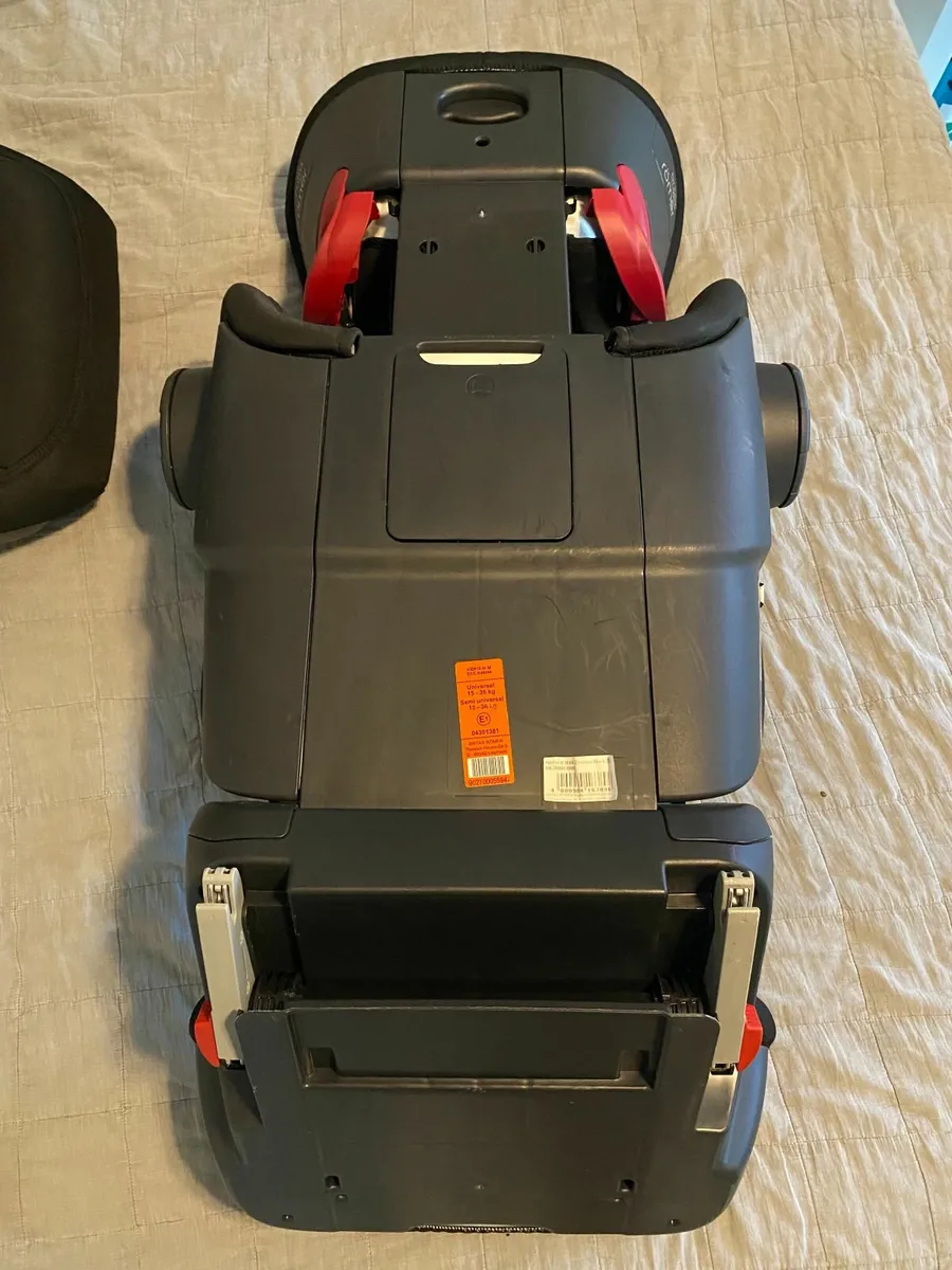 Britax Römer KIDFIX III M Car Seat - Image 4