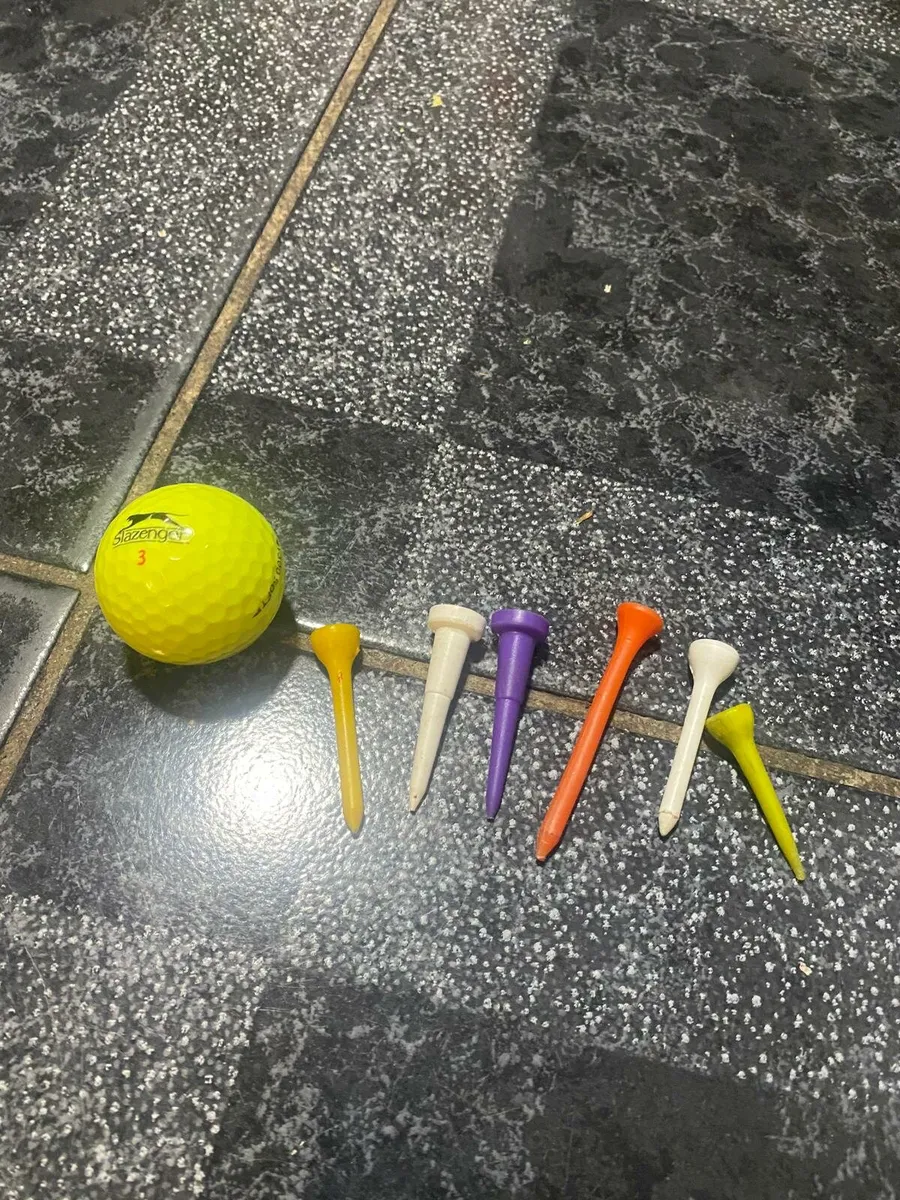 Kids golf clubs and bag - Image 2