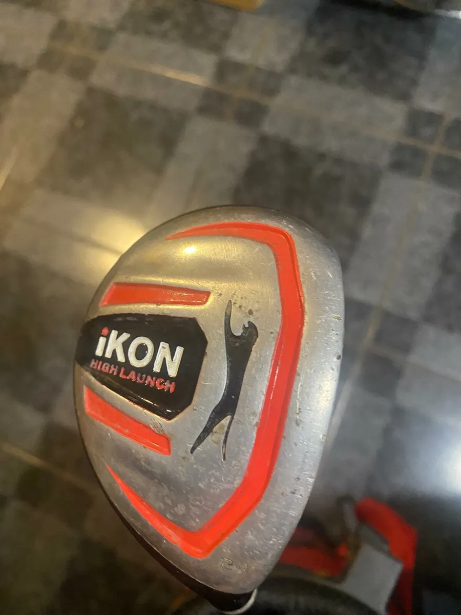 Kids golf clubs and bag - Image 4