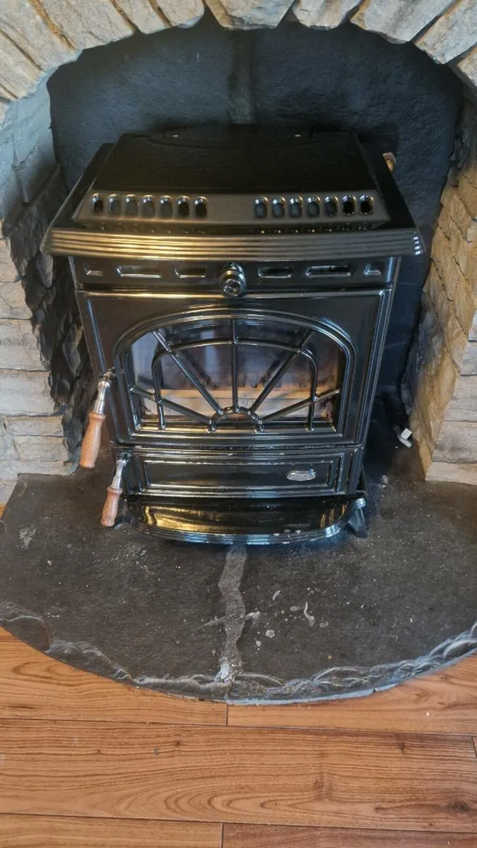 Stanley Erin stove - Image 1