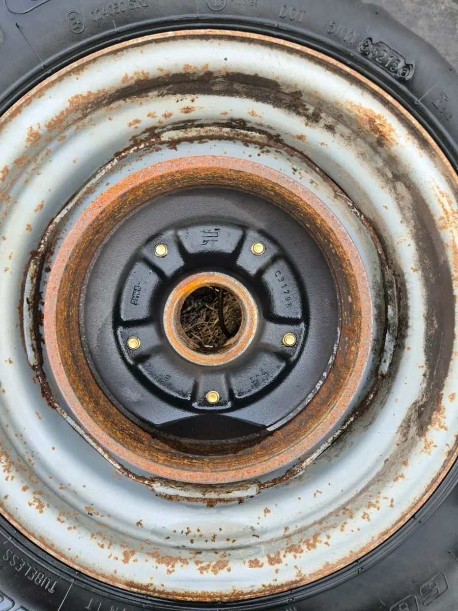 Ifor williams wheel and hub tyre - Image 3