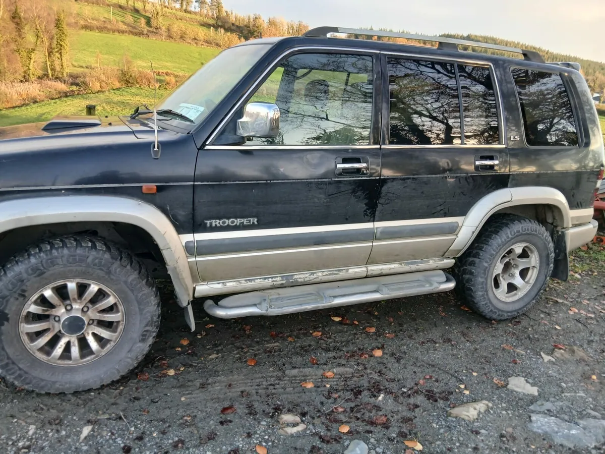 03 Izuzu trooper - Image 2