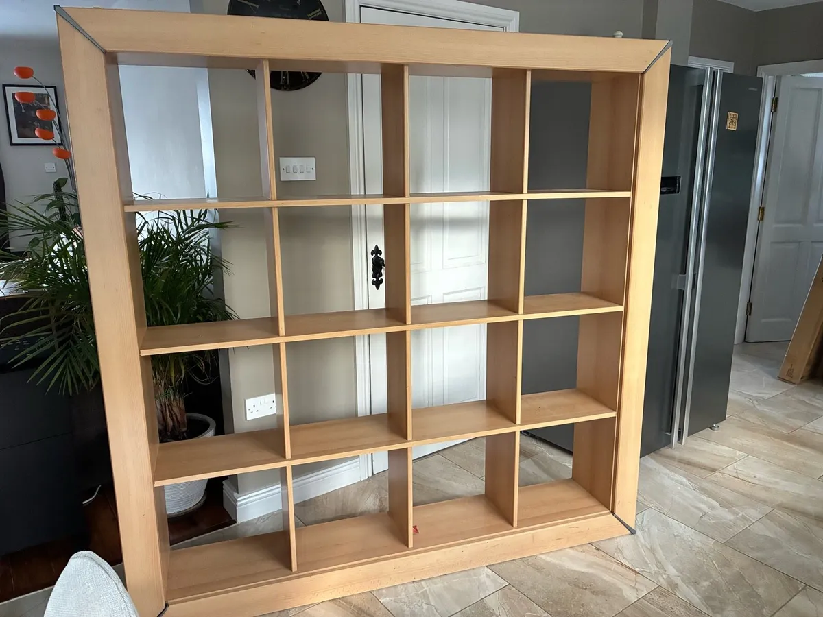 Display unit for sale - Image 1