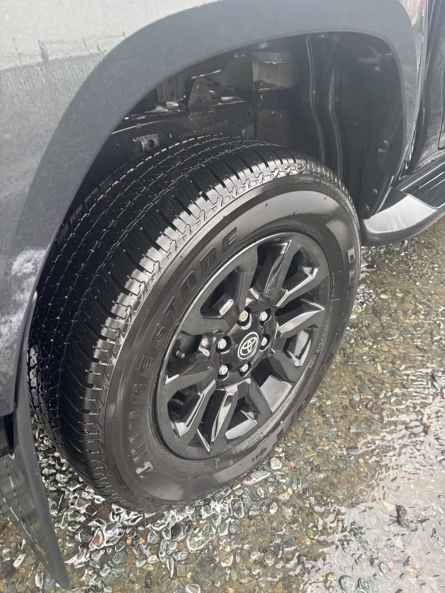 Toyota Hilux 2022 - Image 3