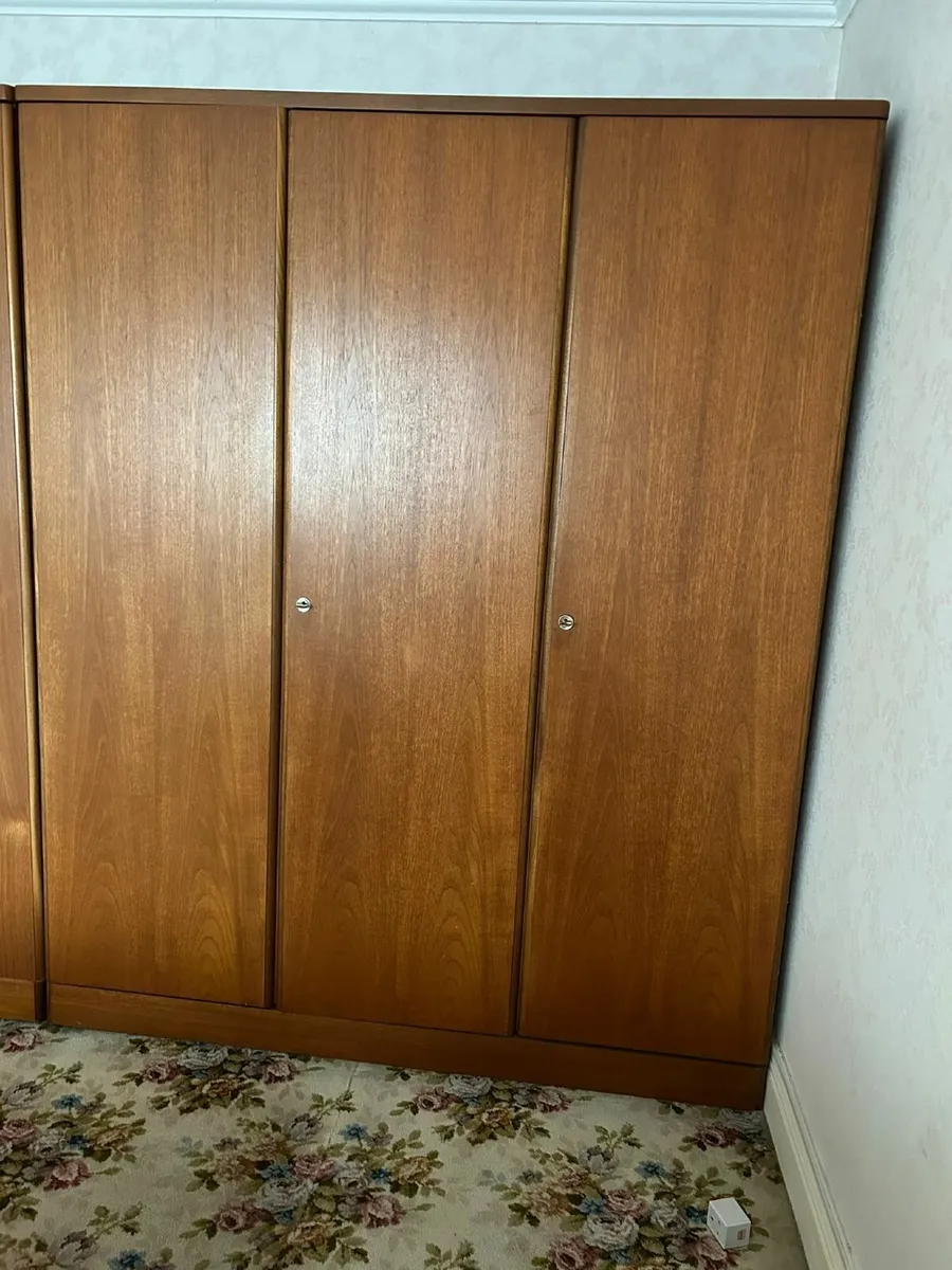 G plan wardrobes - Image 1