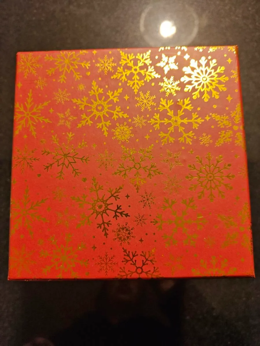 Tipperary crystal snow globe - Image 3