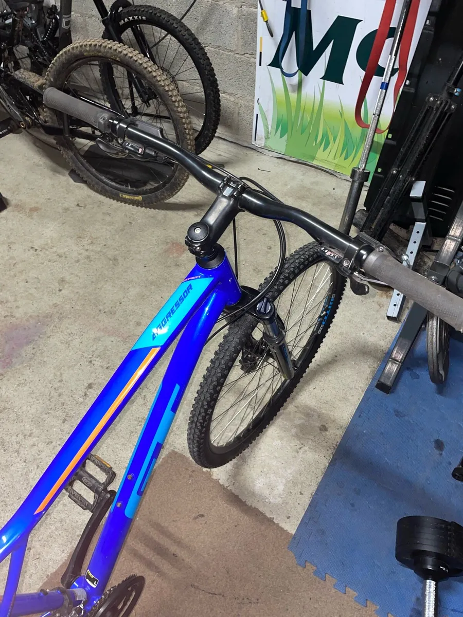 Mountain bike - Image 2