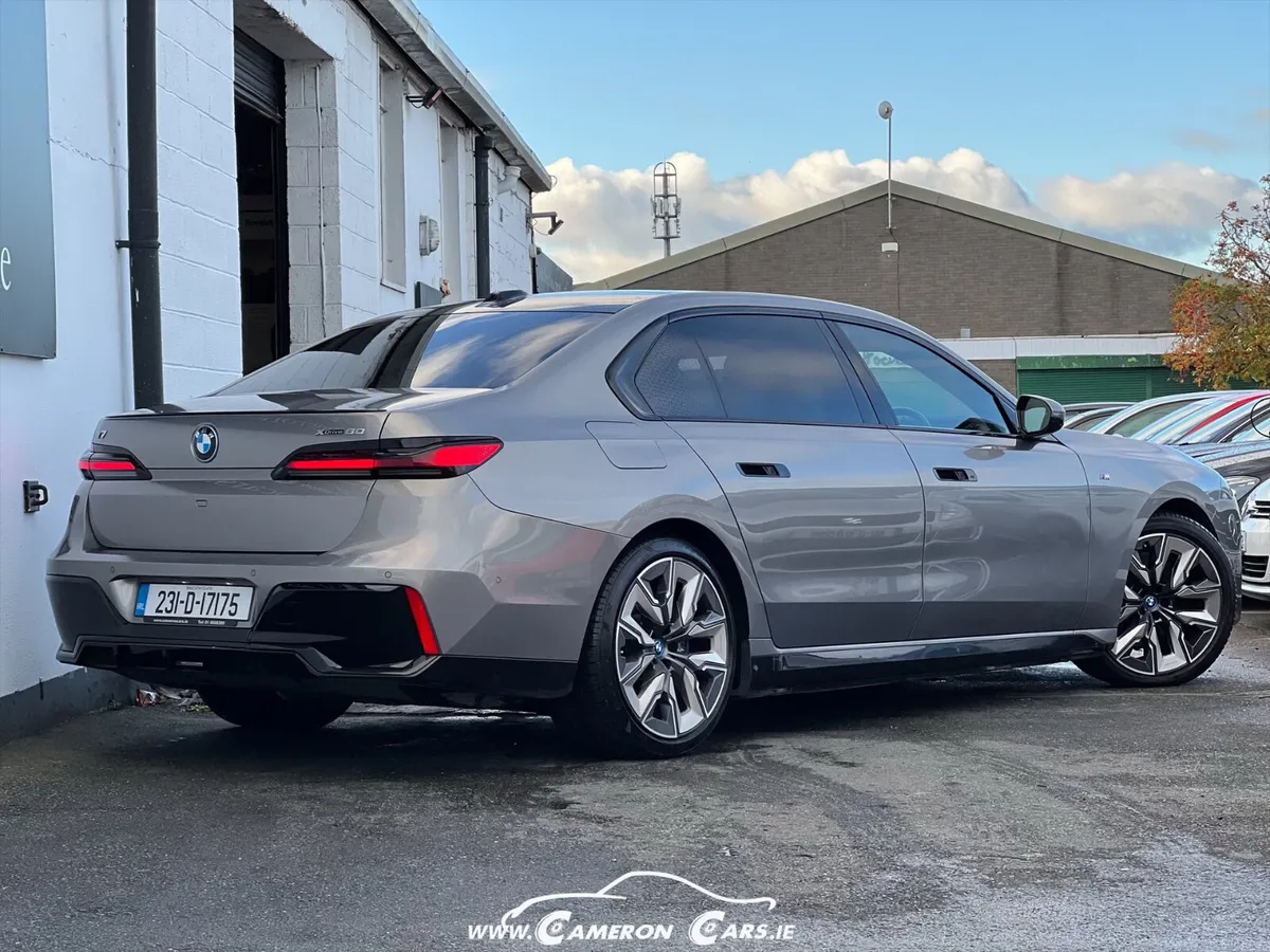 BMW i7 XDRIVE M60 MSPORT LUXURY MOBILITY - Image 4