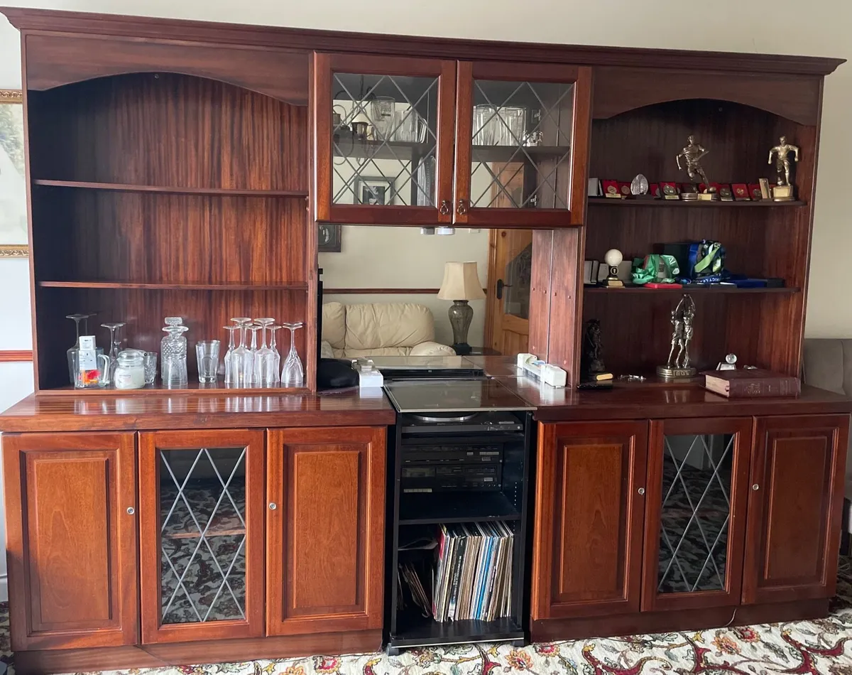 Living Room, Display Cabinet - €100