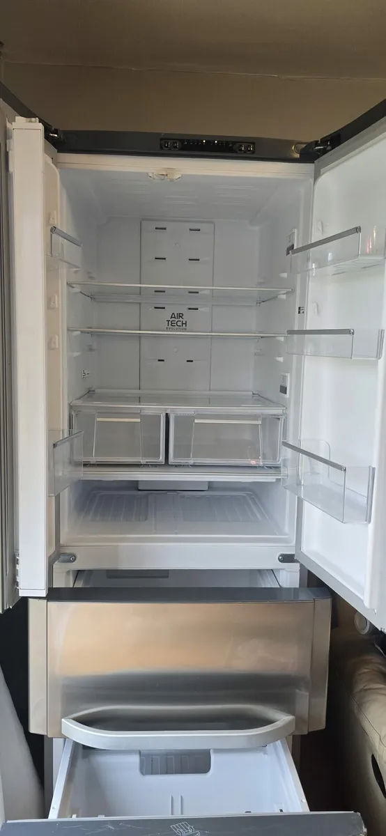 Hotpoint Fridge Freezer - Image 3