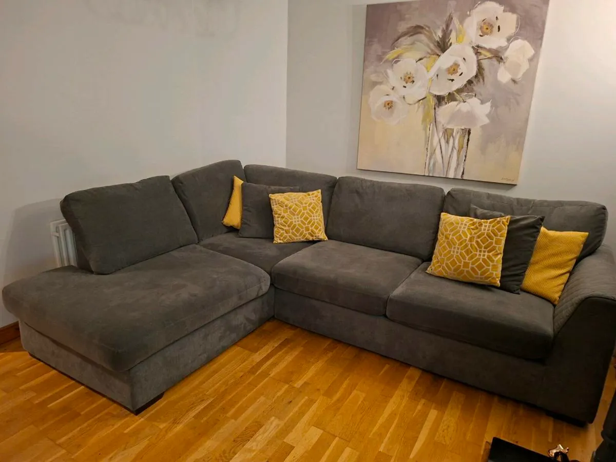 Living room suite - Image 1