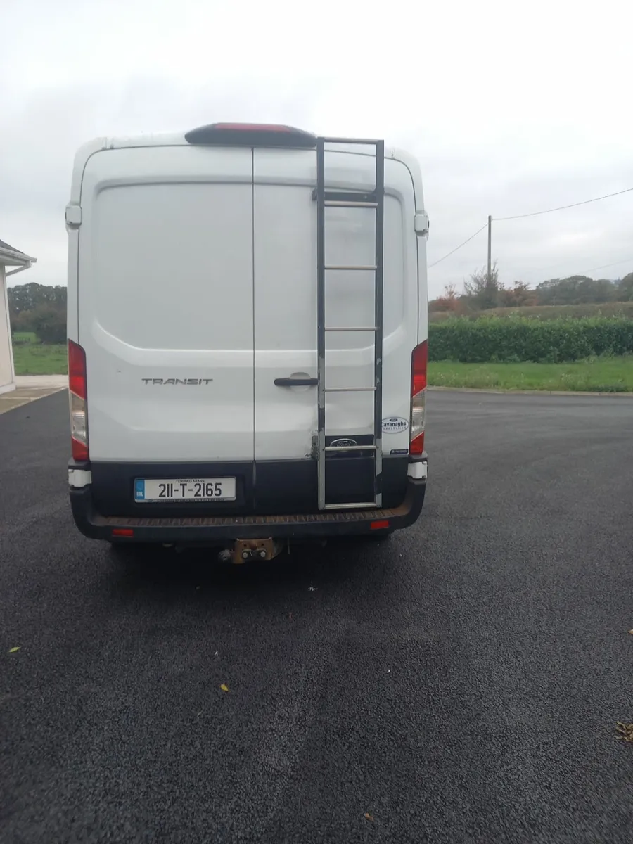 Ford Transit 2021 - Image 2