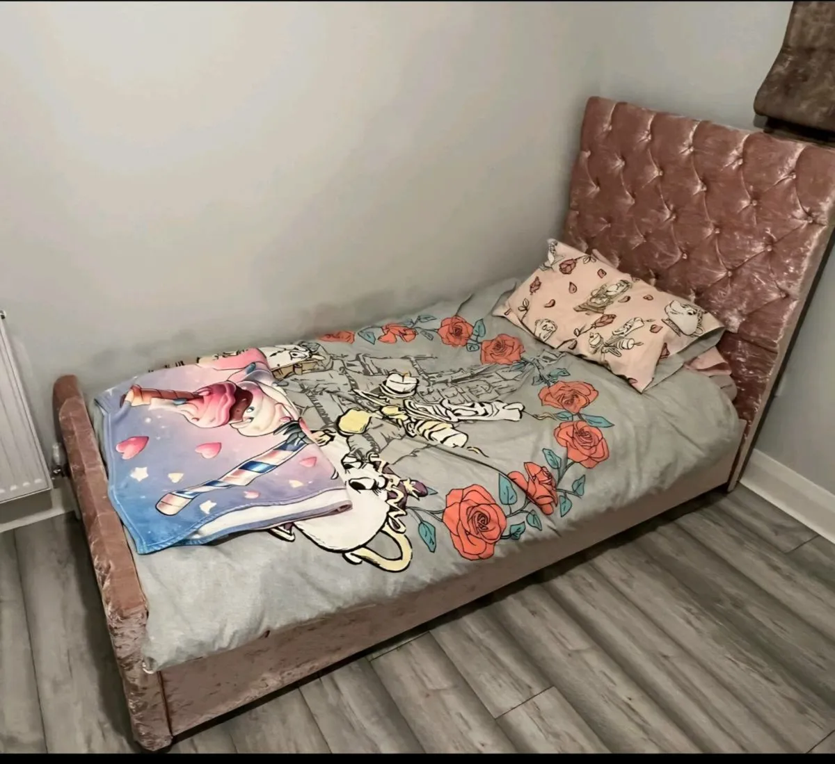 2 x Single beds - Image 2