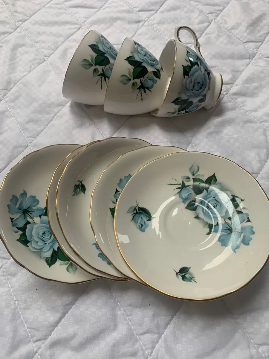 Queen Anne vintage tea set - Image 1
