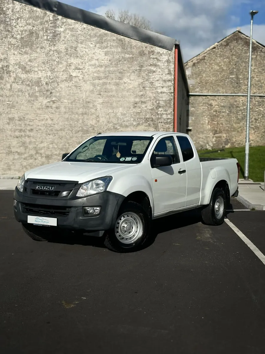 Isuzu D-Max 2016 - Image 1