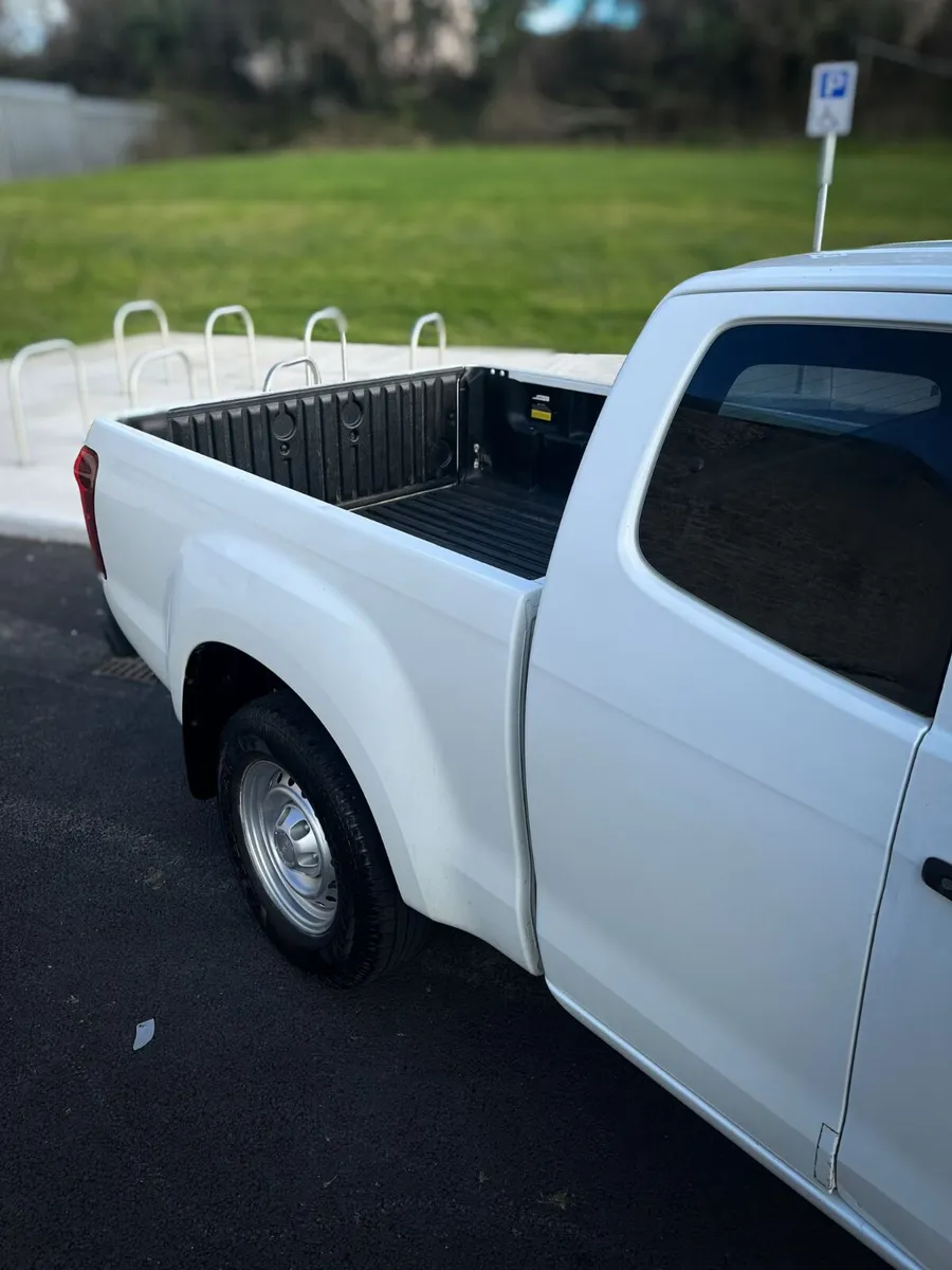 Isuzu D-Max 2016 - Image 3