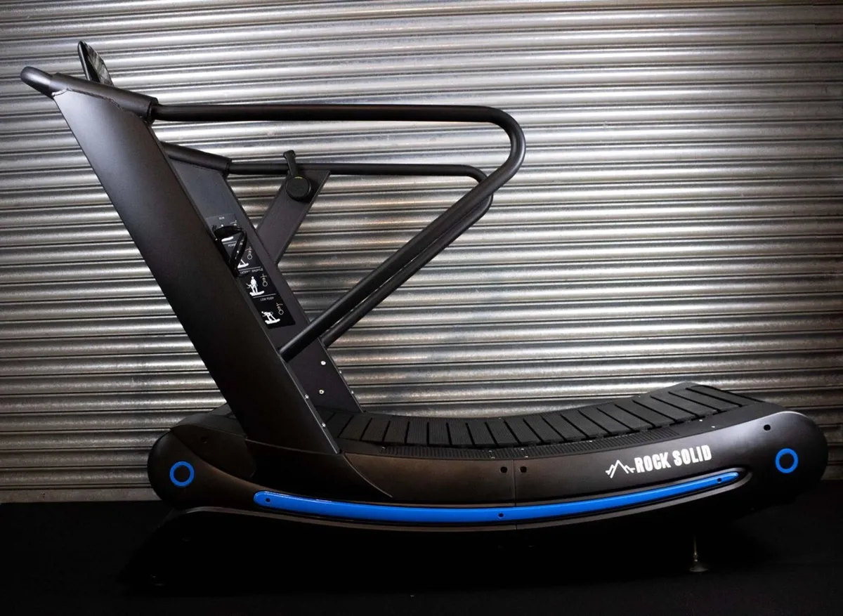 Commercial Curved Treadmill (new in box) - Image 1