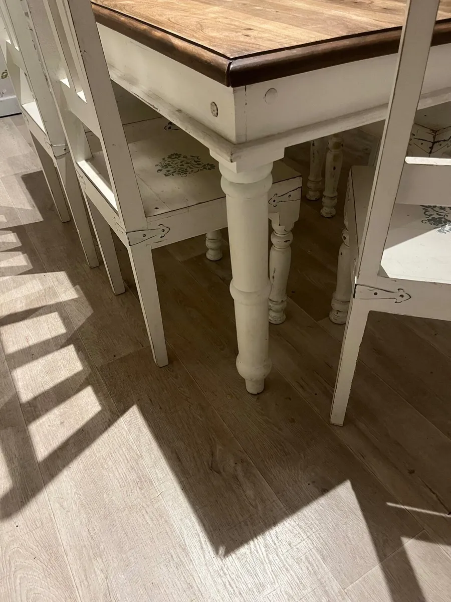 Kitchen Table and chairs - Image 3