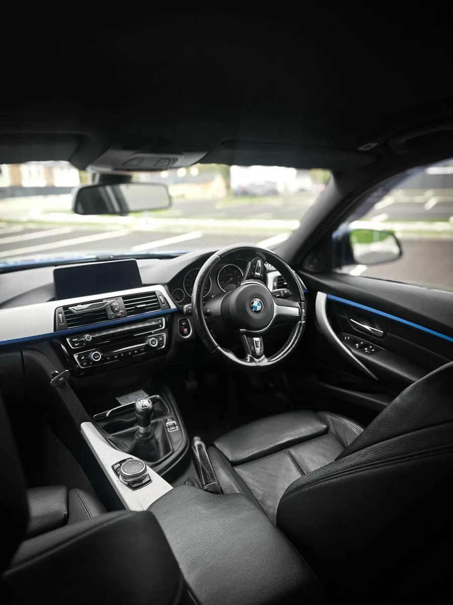 BMW 3-Series 2016 - Image 4