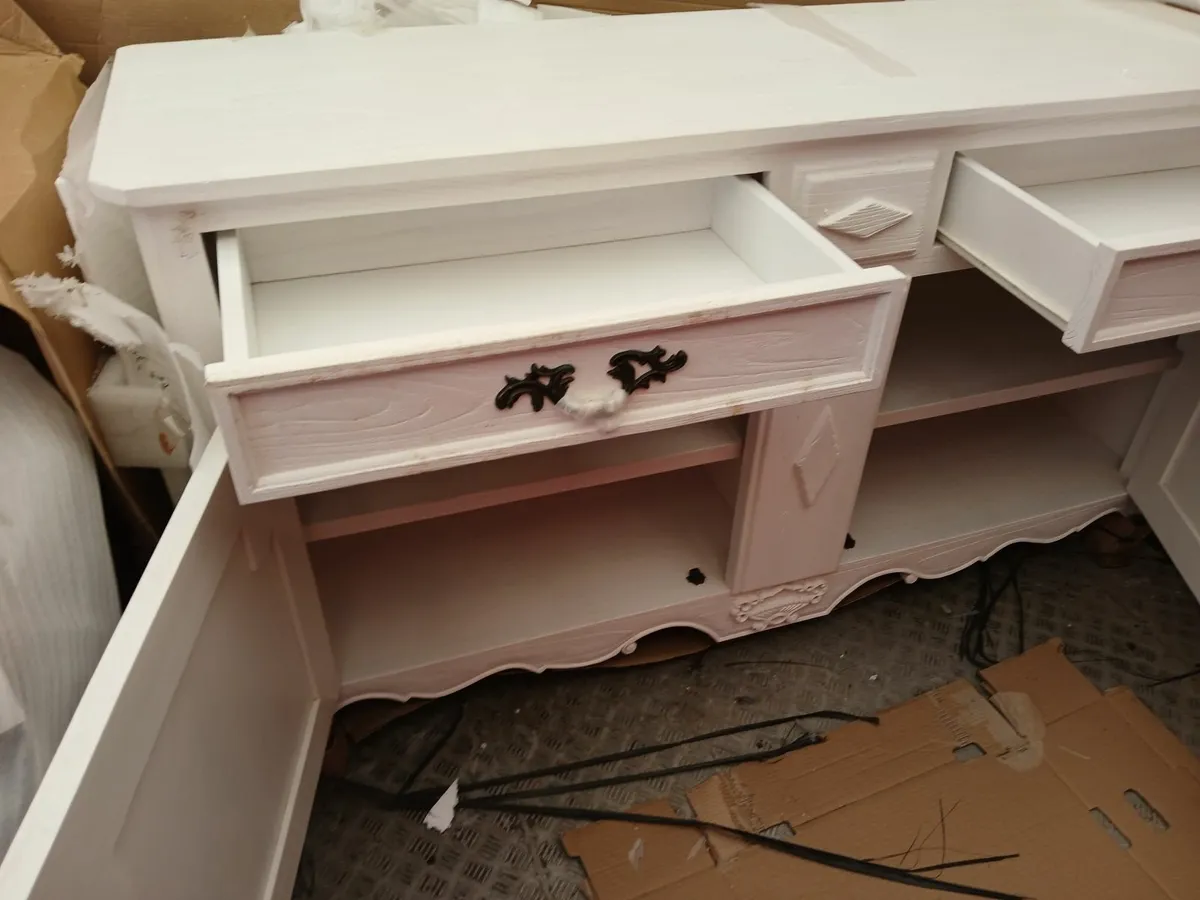 Cabbinet dresser traditional old style new - Image 3