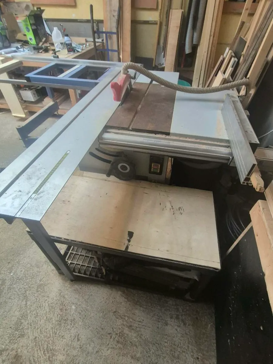 Sliding table saw - Image 3