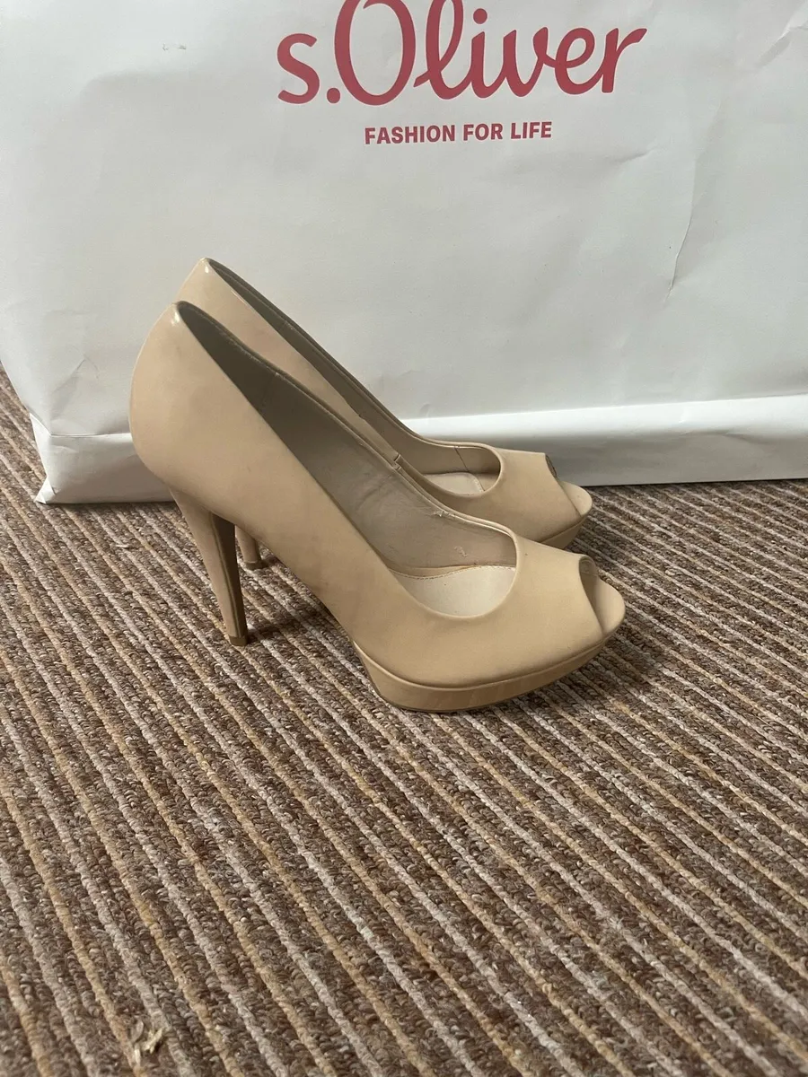 Shoes for sale - Image 2