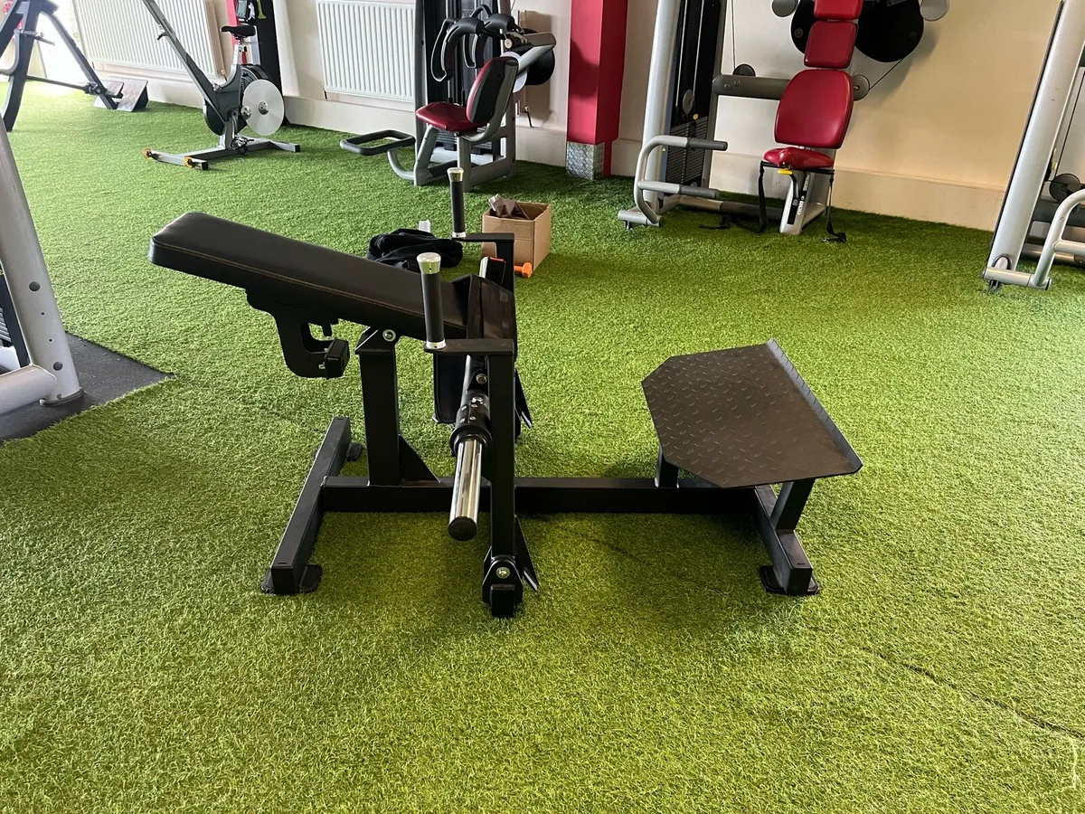 Commercial Glute Hip Thrust Machine (new) - Image 1