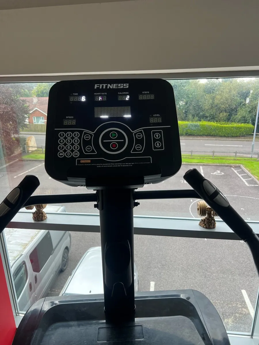 Stair Climbing Machine Commercial (new in box) - Image 2