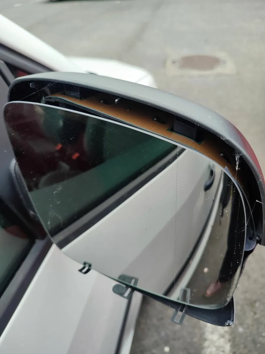 Volkswagen Caddy 2015 - Image 2