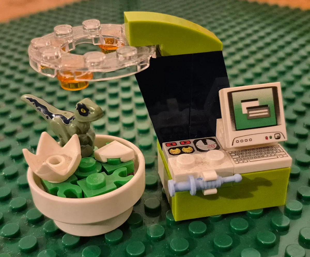 Lego Jurassic World Free - Image 4