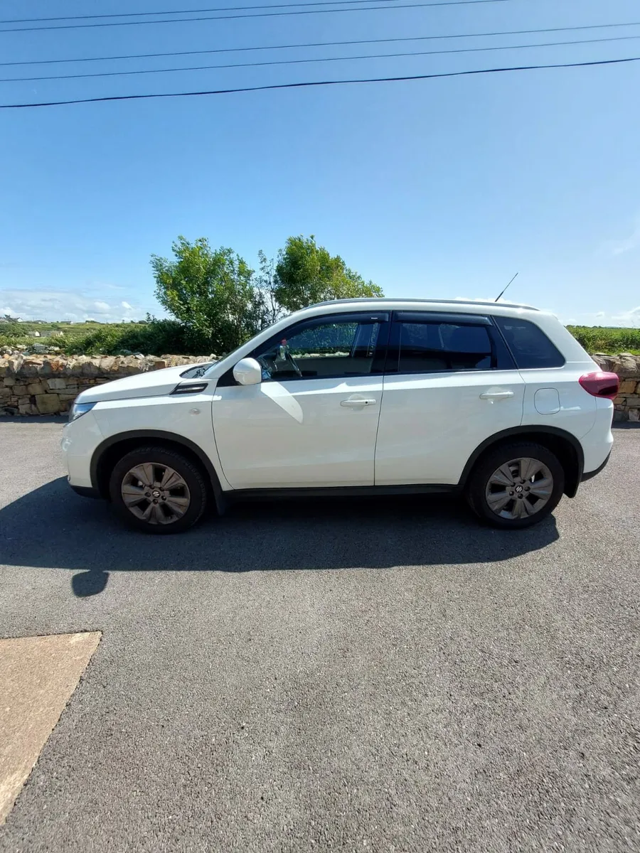 * AUTOMATIC * Suzuki Vitara 1.5 Petrol Hybrid - Image 1