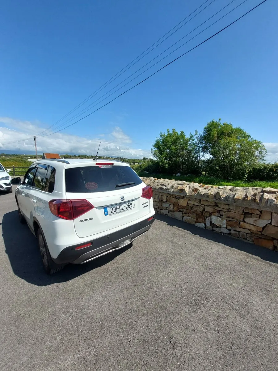 * AUTOMATIC * Suzuki Vitara 1.5 Petrol Hybrid - Image 3