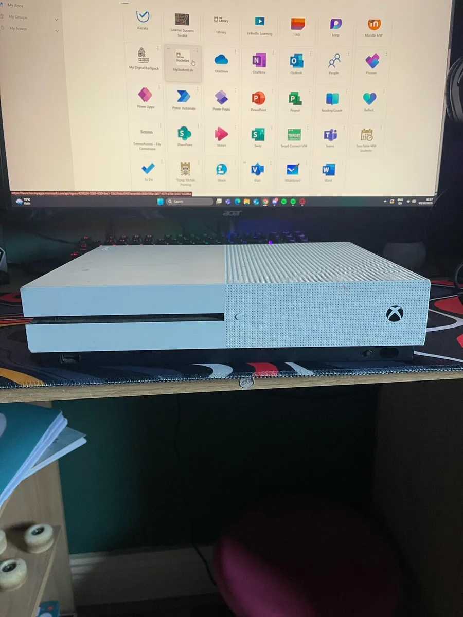 Xbox One S - Image 1