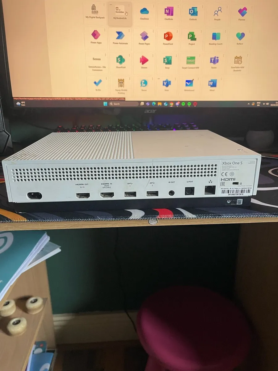 Xbox One S - Image 2