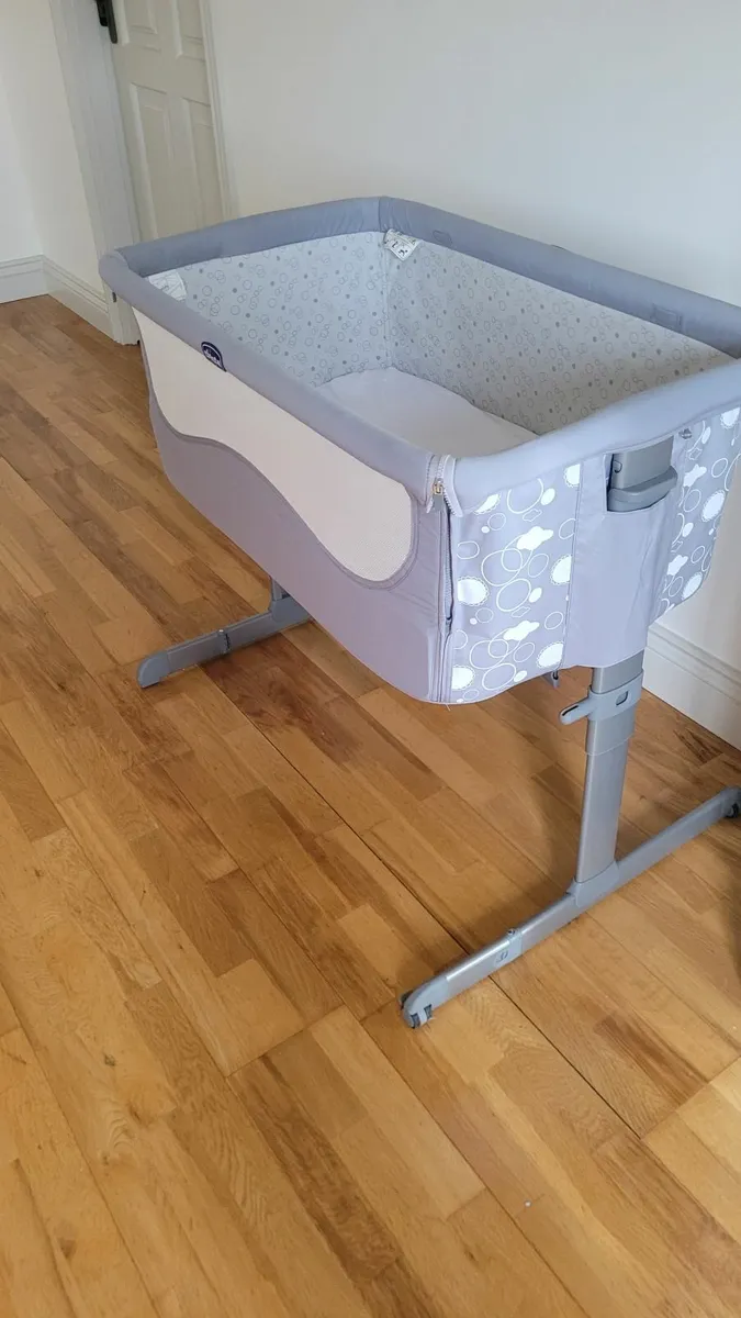 Baby cot - Image 3