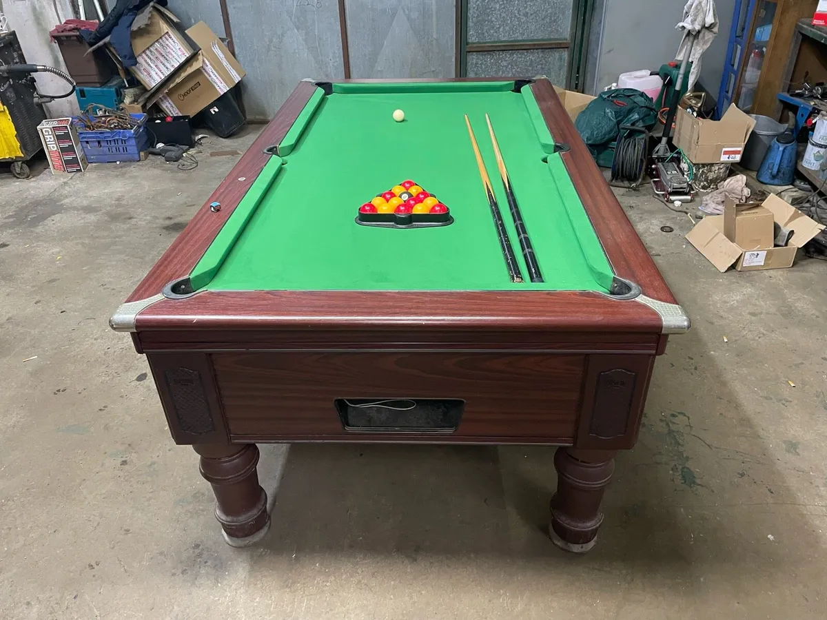 Pool table - Image 4
