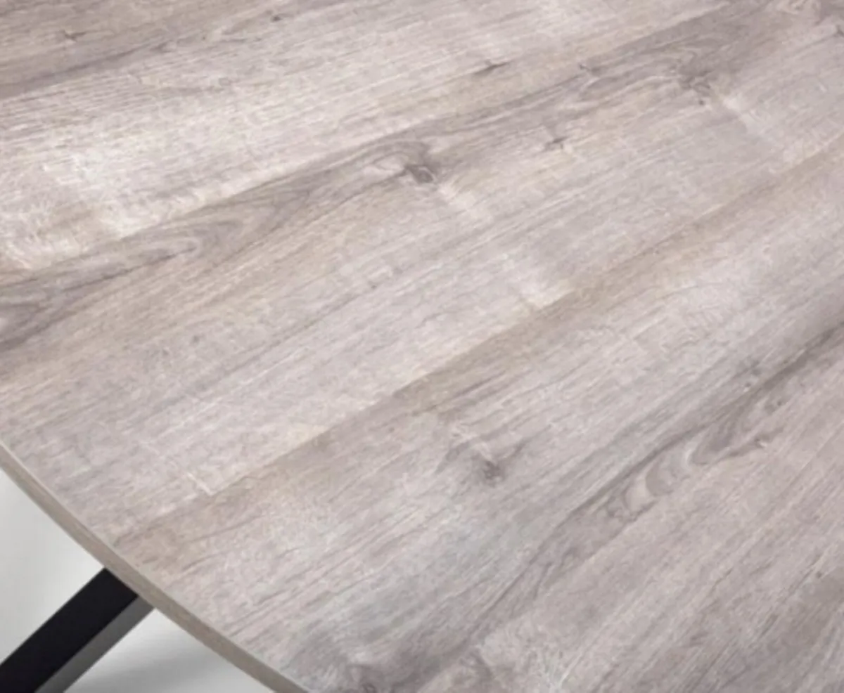 Kitchen table - Image 3