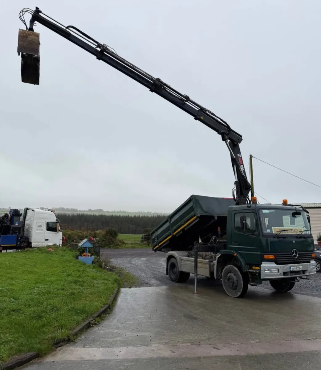 Mercedes atego tipper 4x4 crane - Image 1