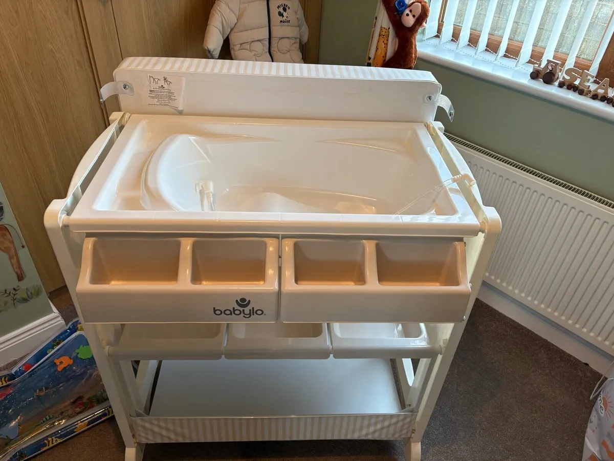 Babylo changing unit - Image 1