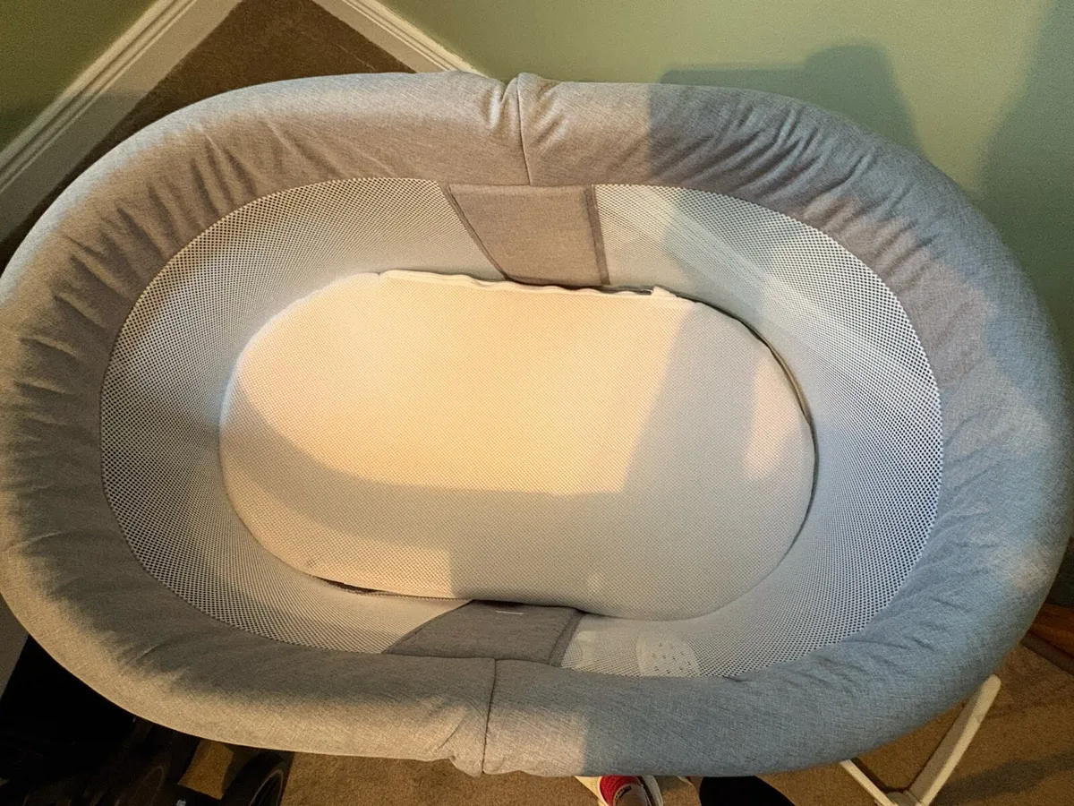 Babylo next to me - Image 3