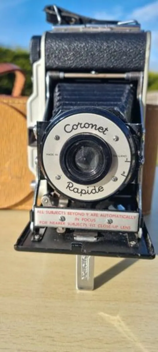Coronet Rapide Vintage Folding Bellows 120 Film - Image 1