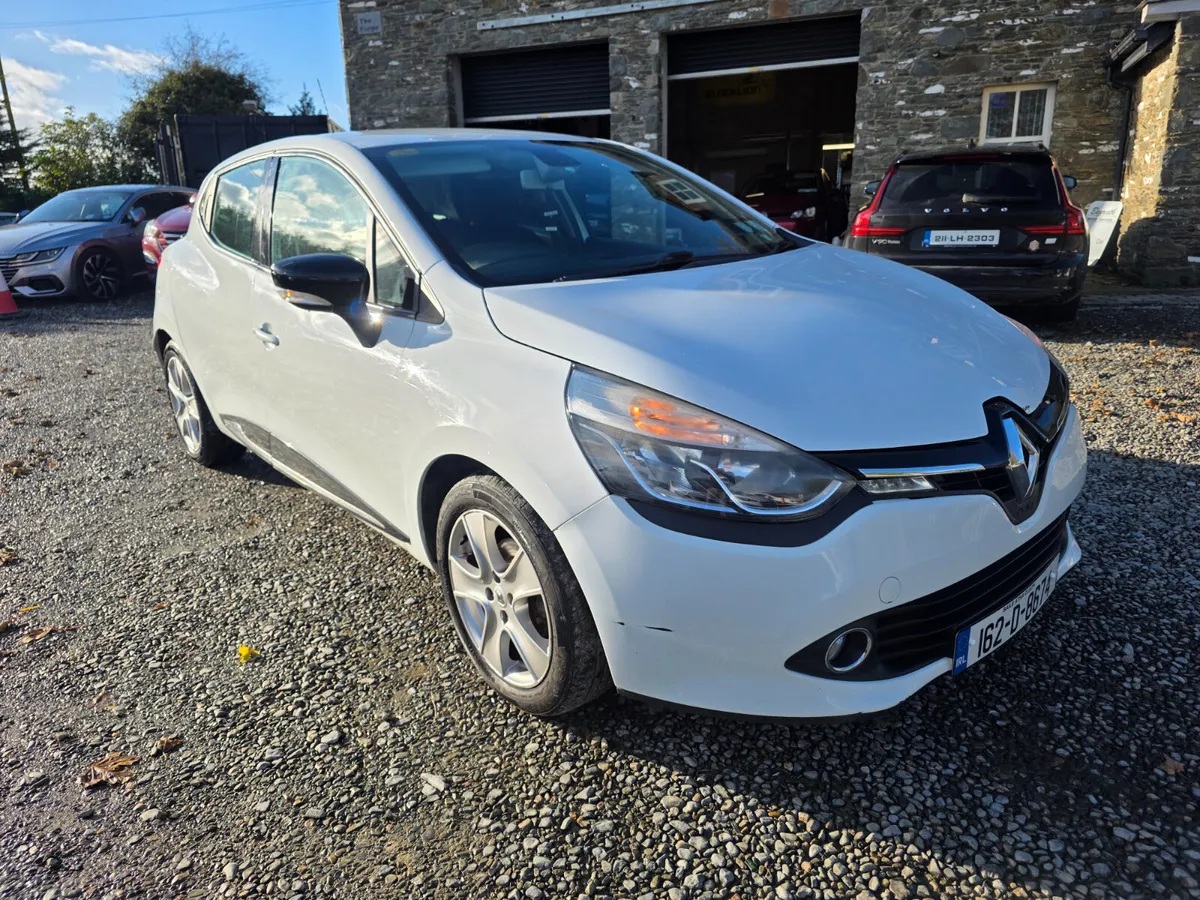 2016 Renault Clio 1.1 NCT 10/26 €5,900 - Image 1